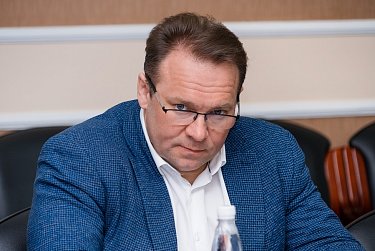 Совершенствуются законы социального характера